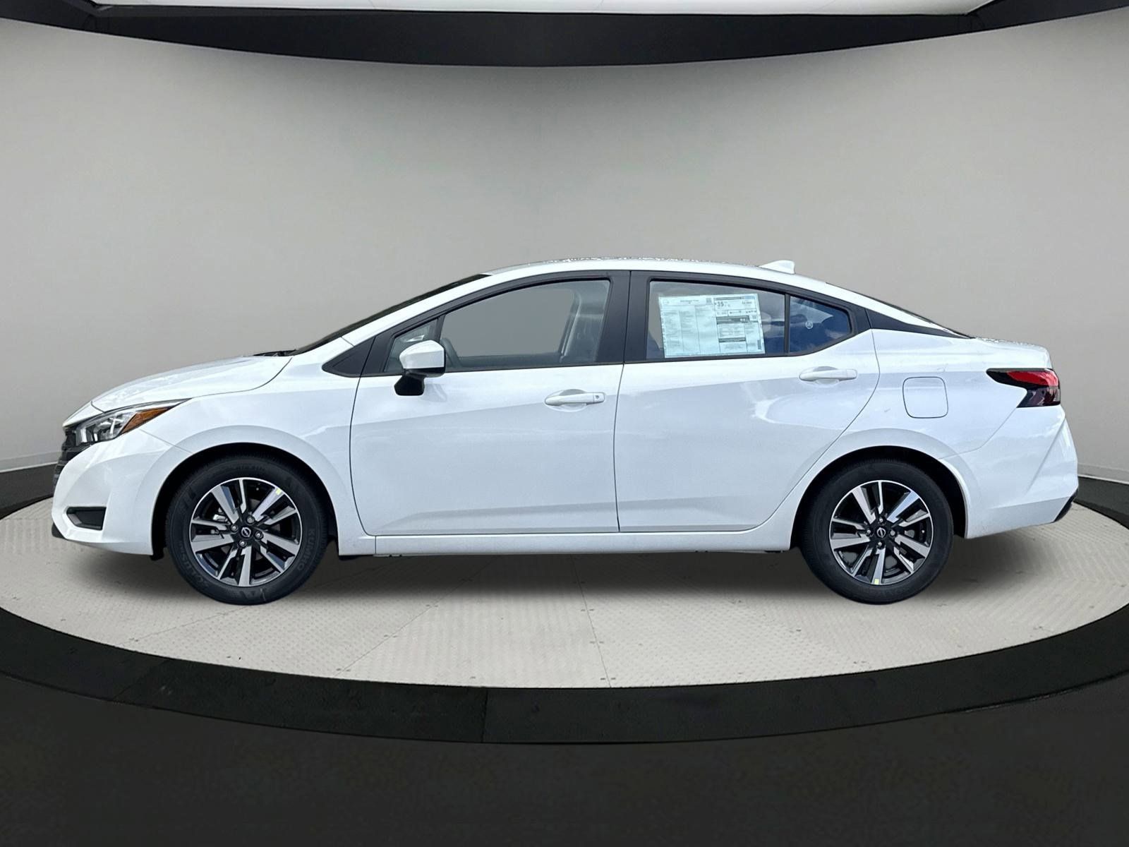 2025 Nissan Versa 1.6 SV photo 22