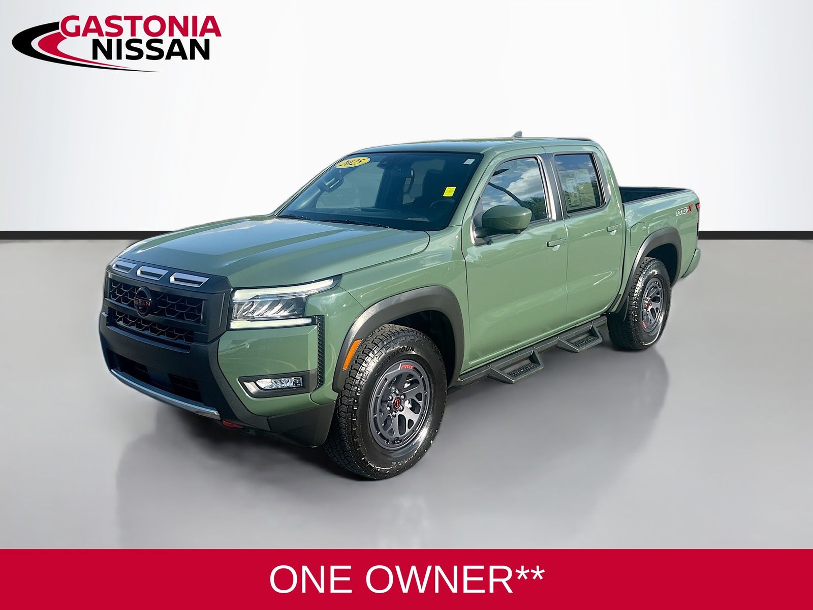 View vehicle photo 3