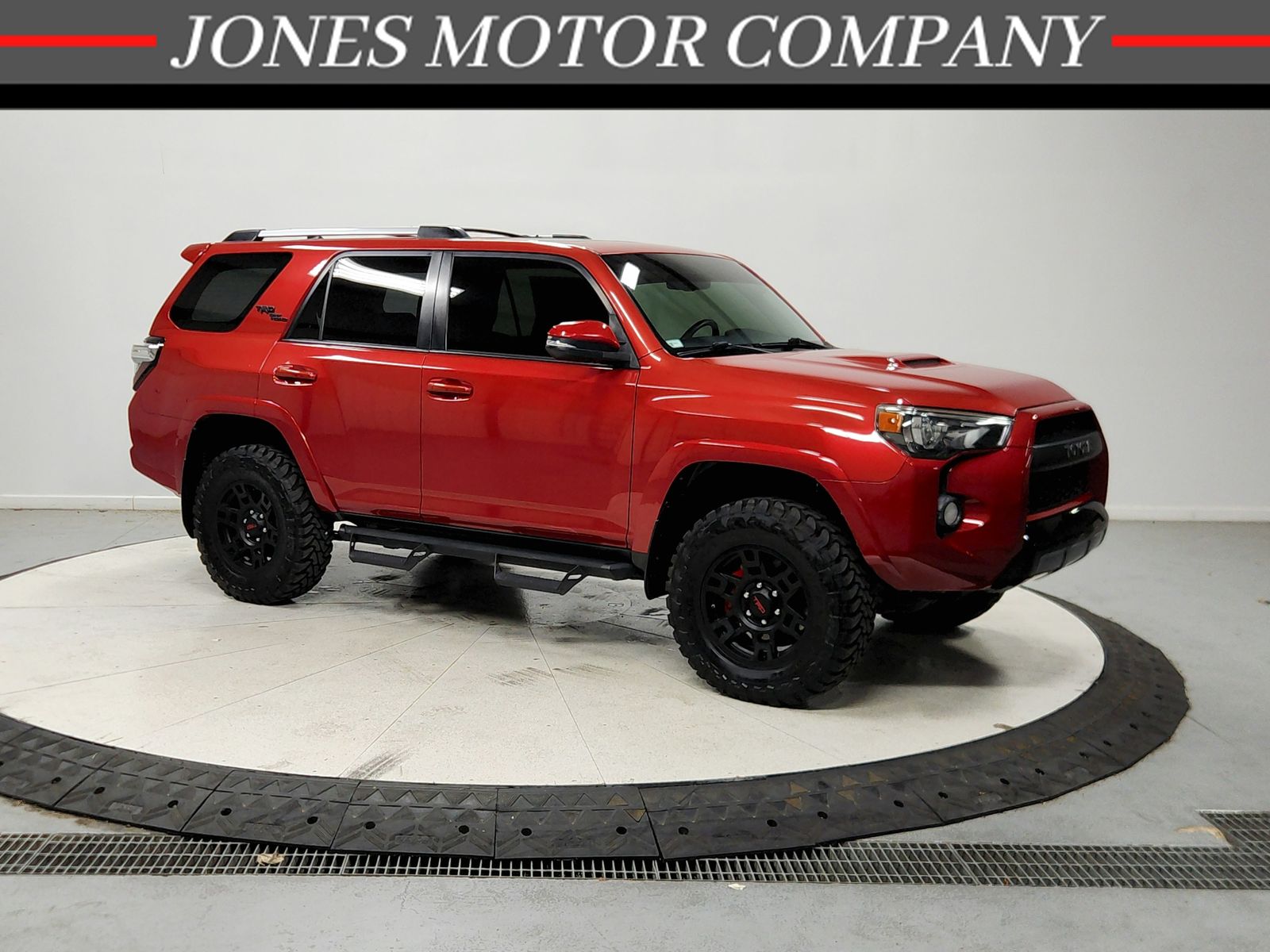 Barcelona Red Metallic 2018 Toyota 4Runner SUV / Crossover Four-Wheel Drive 5-Speed Automatic Overdrive