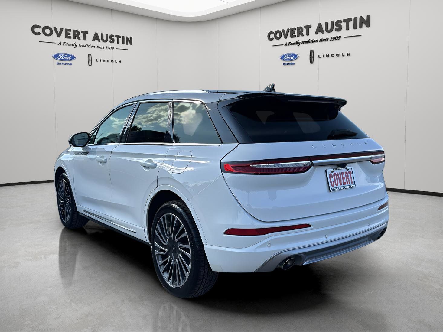 Used Car 2020 Lincoln Corsair  Reserve For Sale Under $30,000 In Austin, Texas