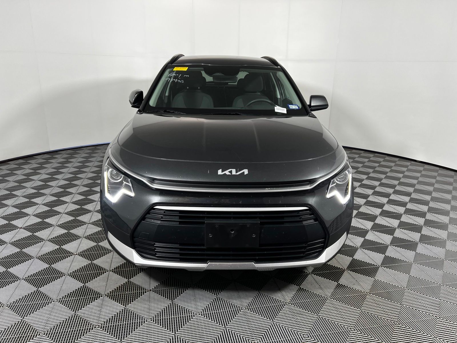 Thumbnail: 2025 Kia Niro - 2