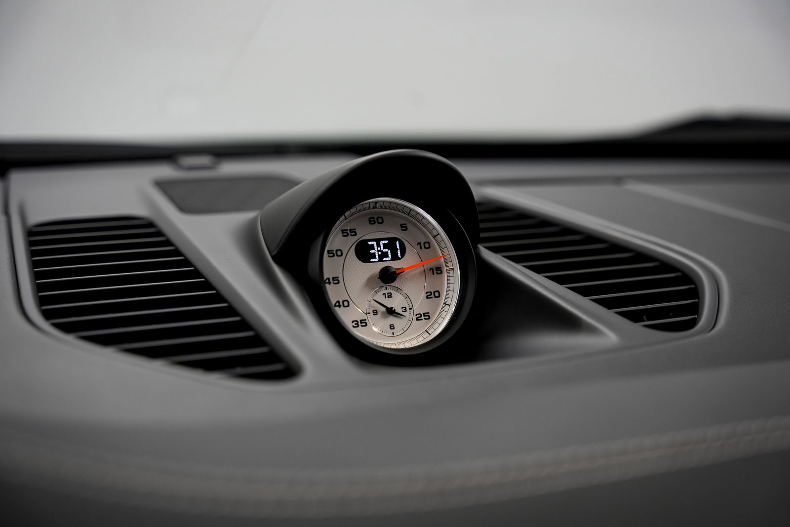 2019 Porsche 911 GT3 — photo 11