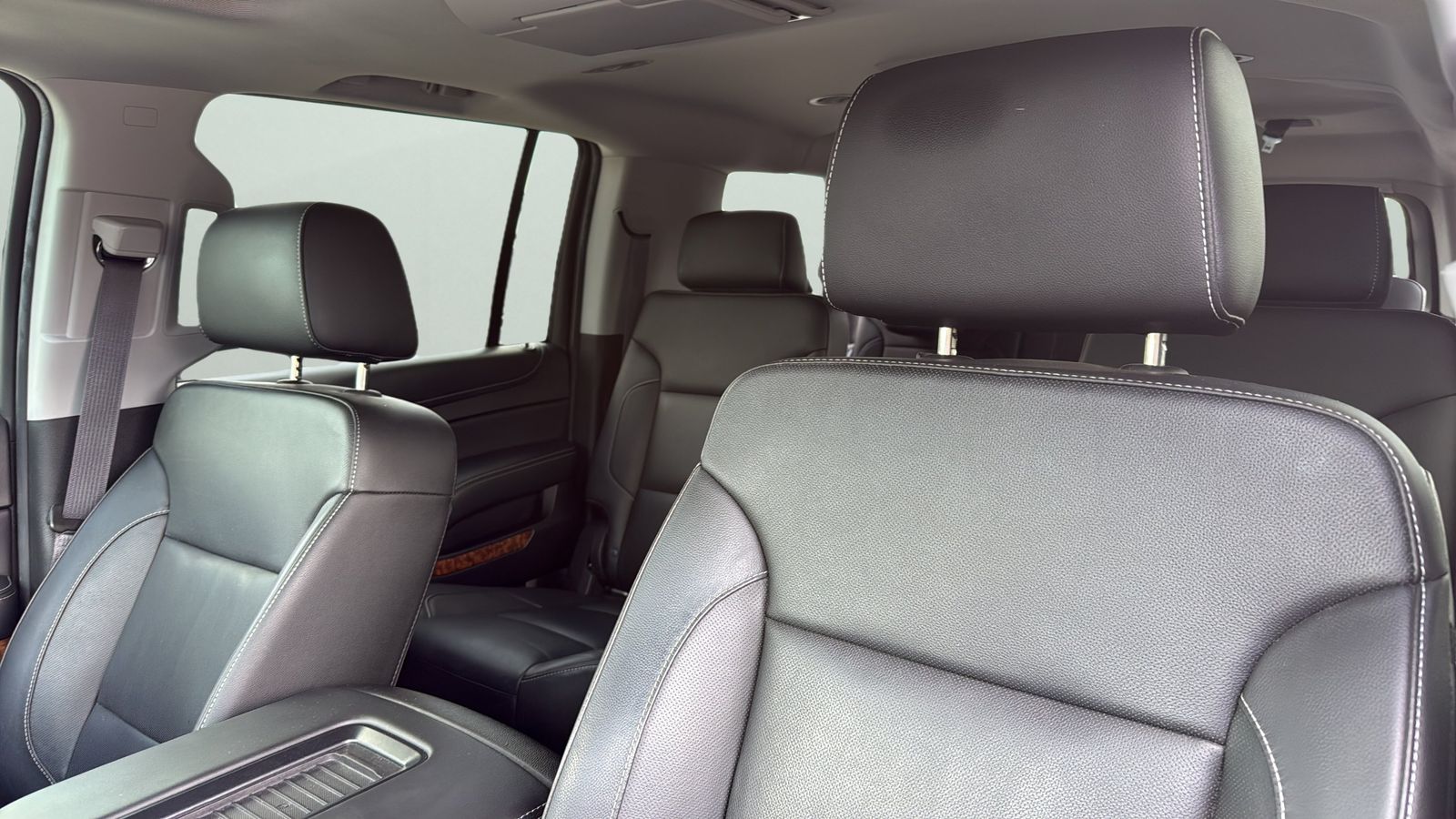 Used 2017 Silver Chevrolet Premier image 9