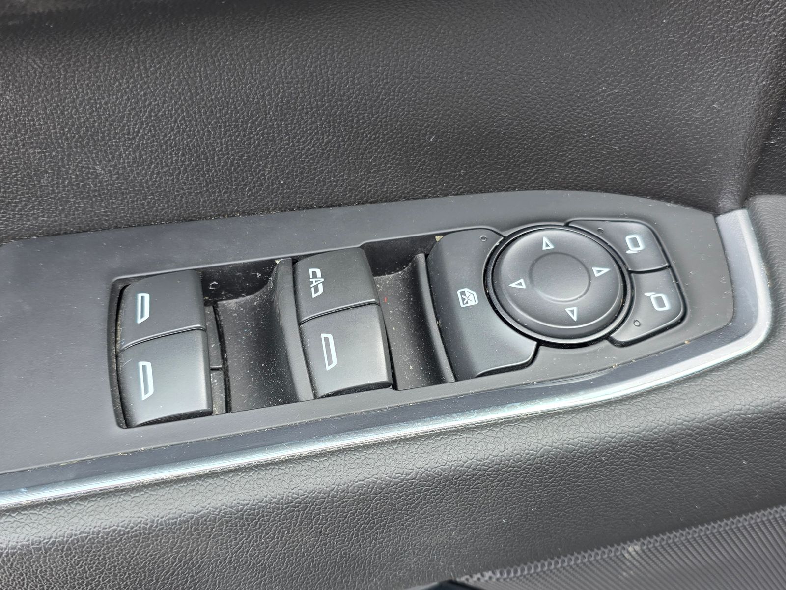 Used 2023 Black GMC Elevation image 23