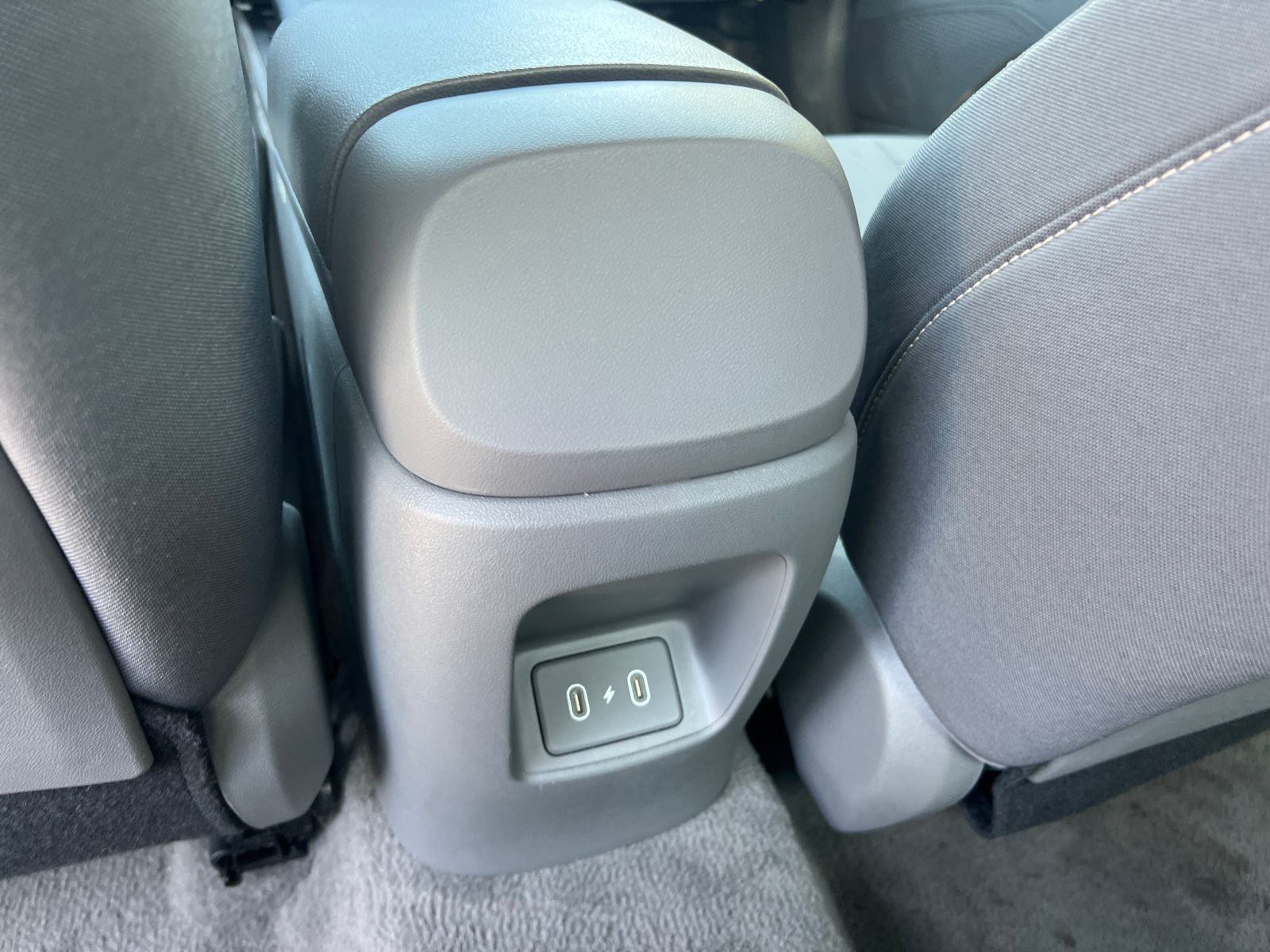 Used 2025 Red Hyundai SEL Sport image 22