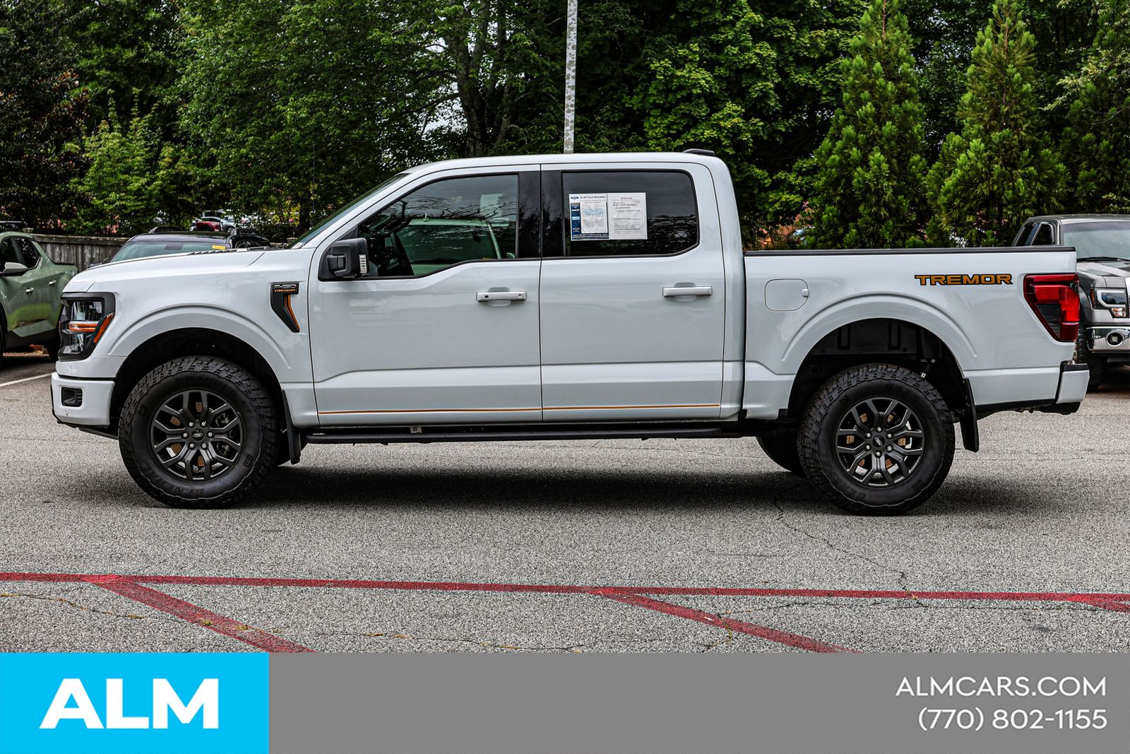 Used 2025 White Ford Tremor image 9
