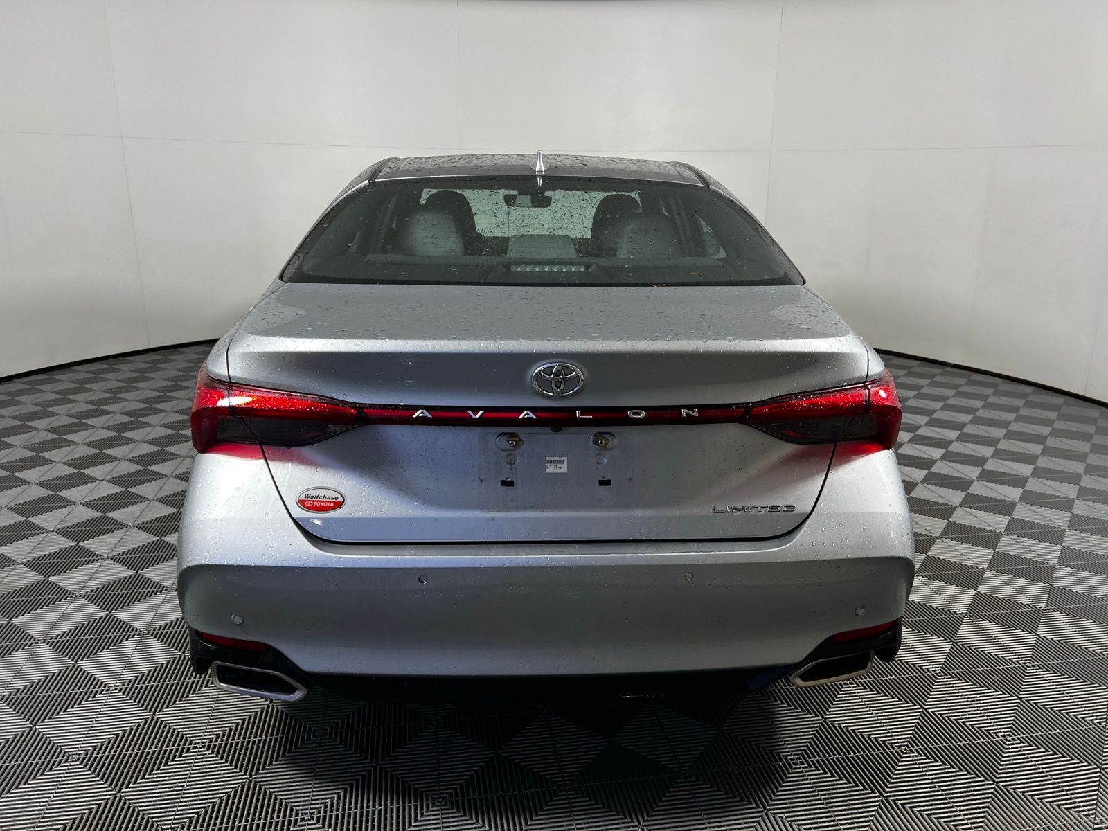 Thumbnail: 2019 Toyota Avalon - 6