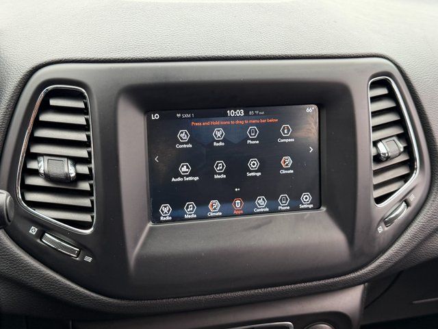 Used 2019 Billet Silver Metallic Jeep Latitude image 5