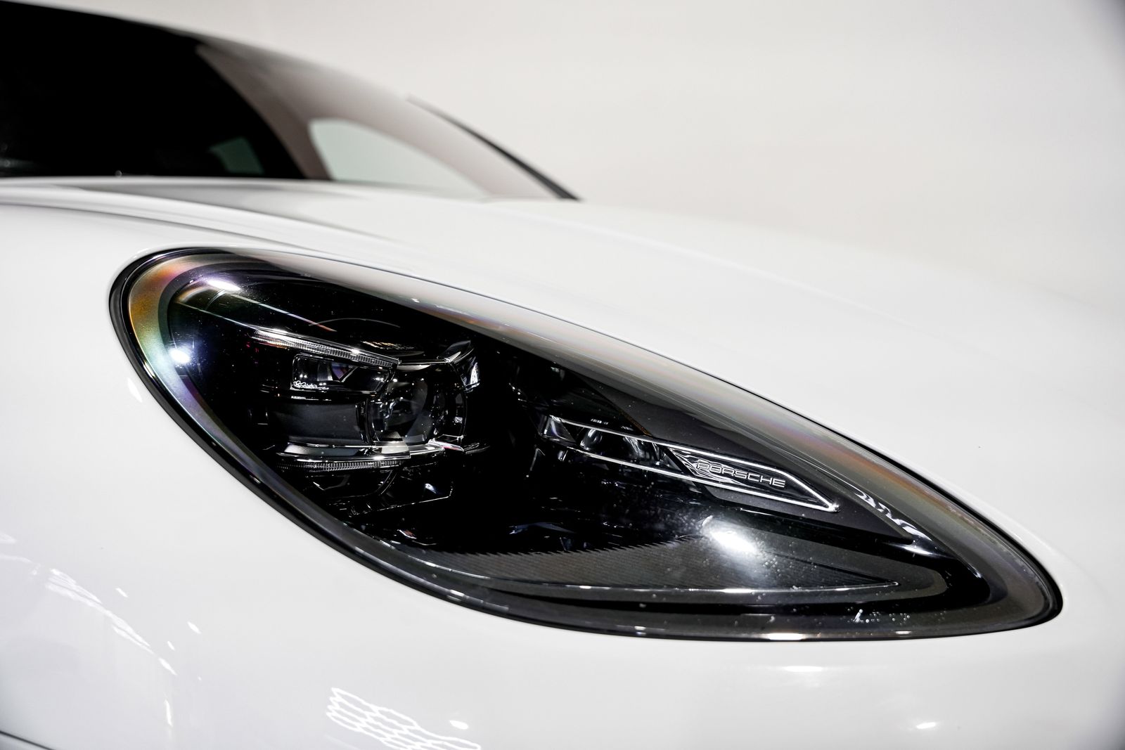 2023 Porsche Macan S — photo 45