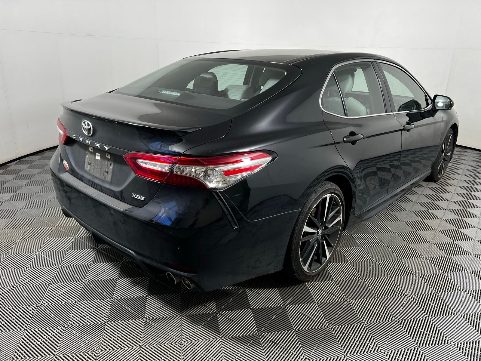 2018 Toyota Camry XSE 5