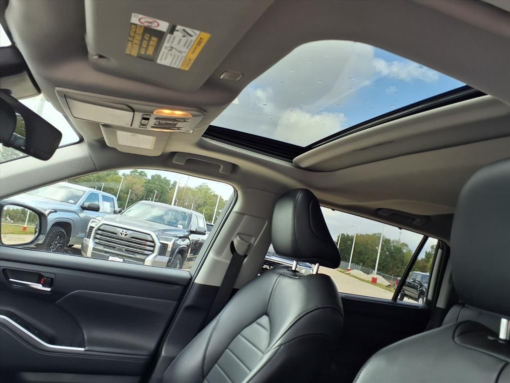 2024 Toyota Highlander XLE  at Don McGill Toyota