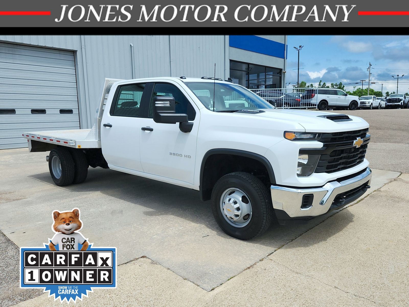 Summit White 2024 Chevrolet Silverado 3500HD Work Truck Crew Cab LB 4WD Pickup Truck Four-Wheel Drive Automatic