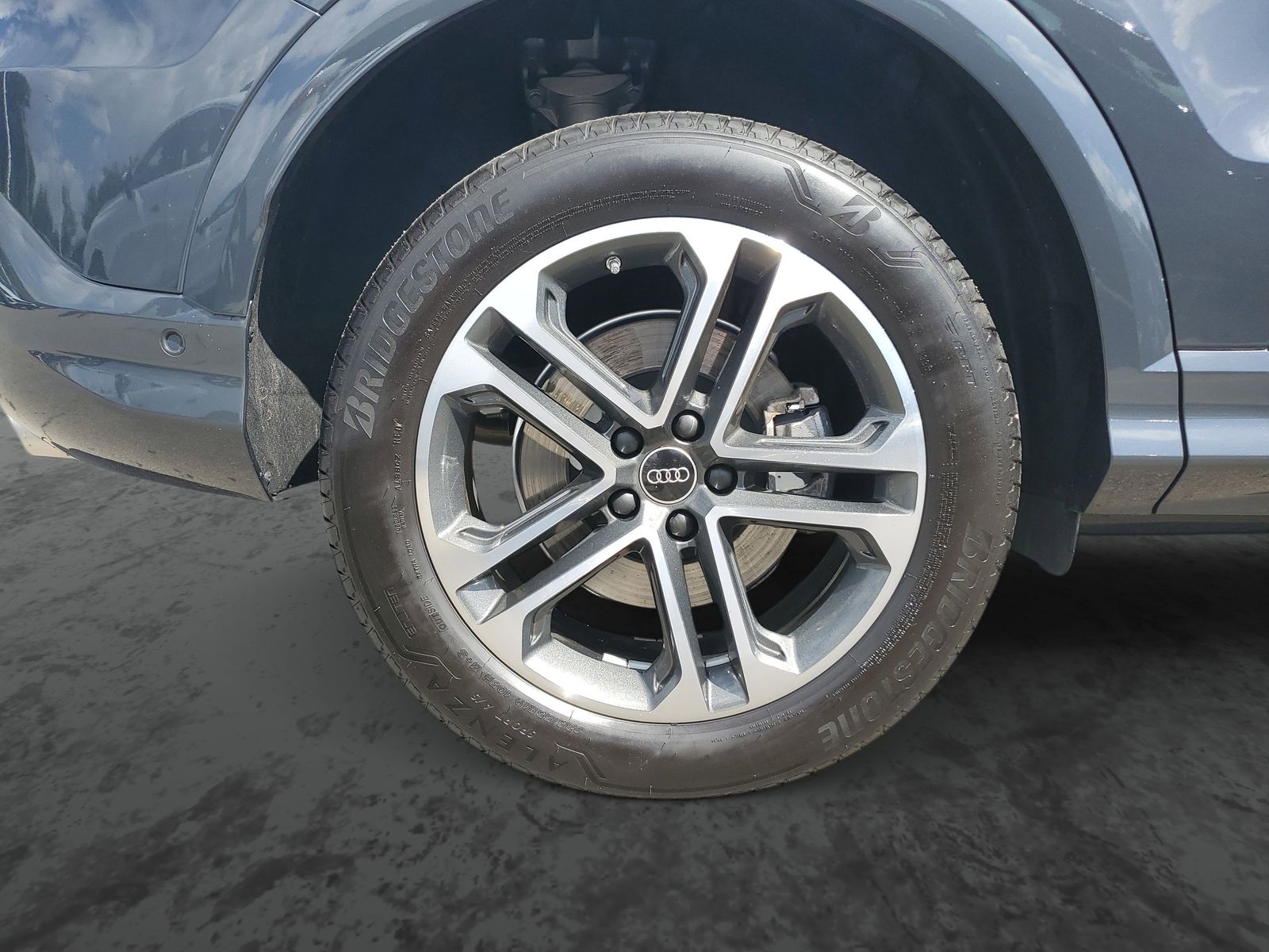 Vehicle photo