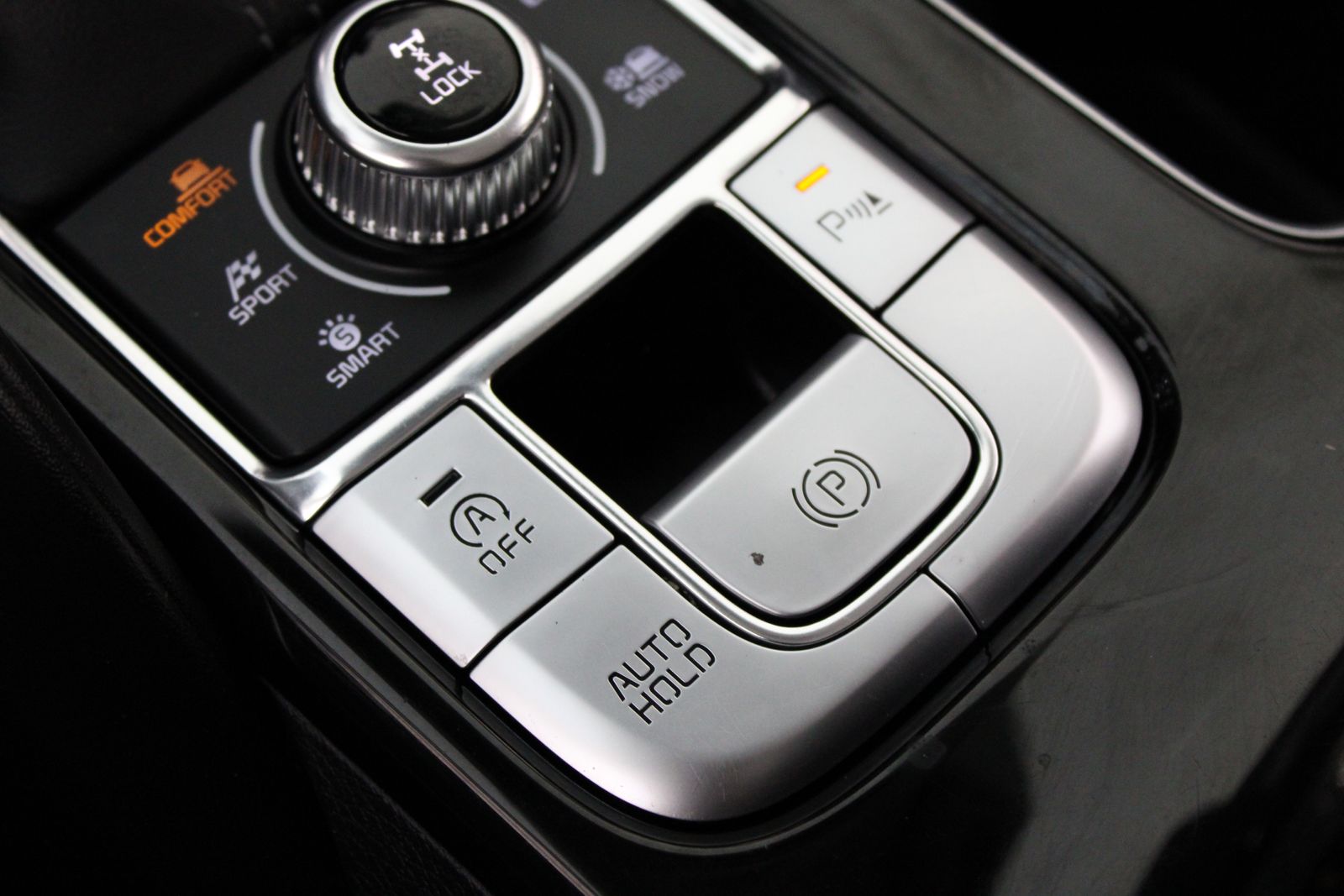 Used 2023 Green Kia S image 33