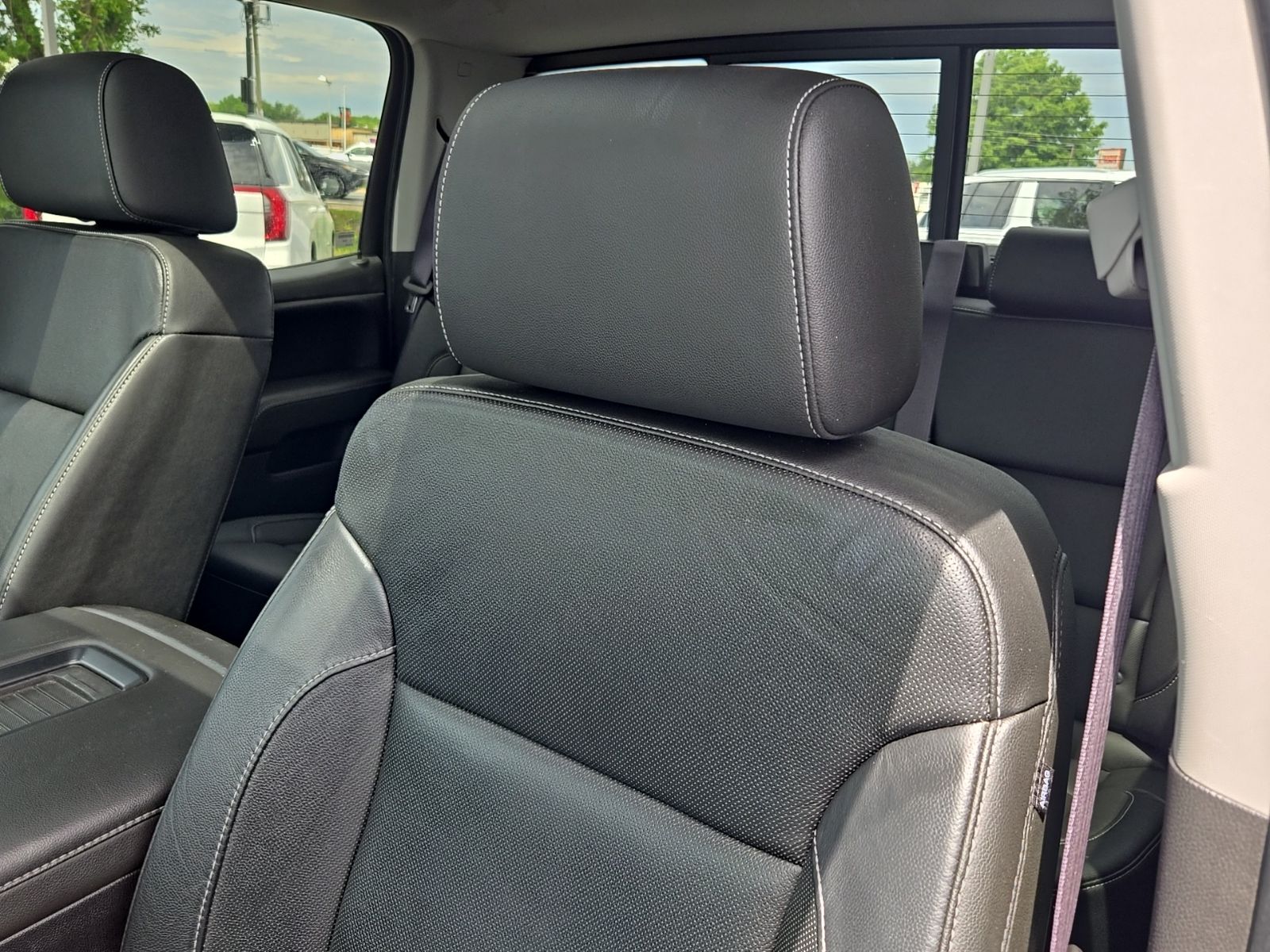 Used 2017 Red GMC SLT image 28