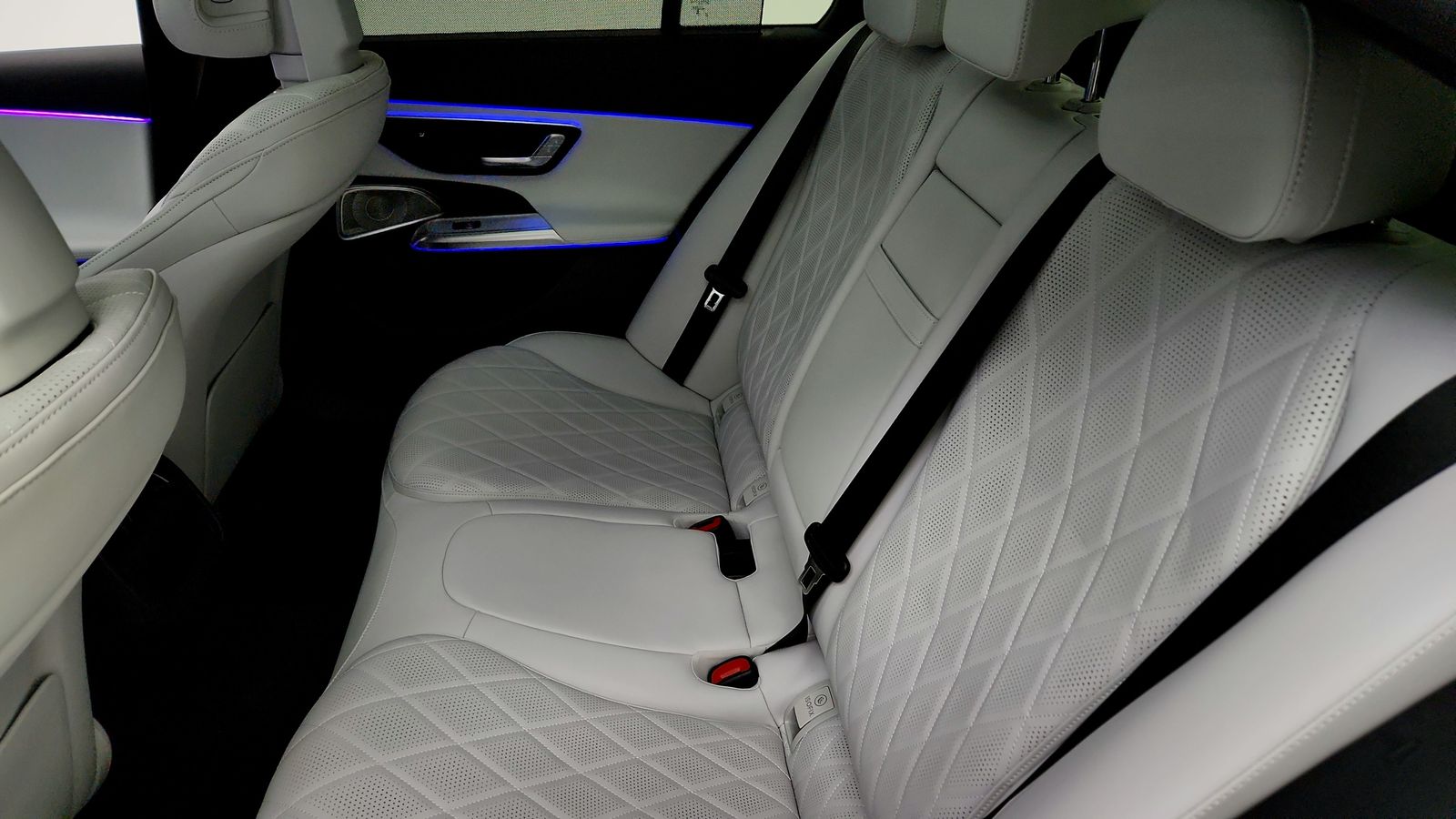 Used 2025 Blue Mercedes-Benz E 450 image 38