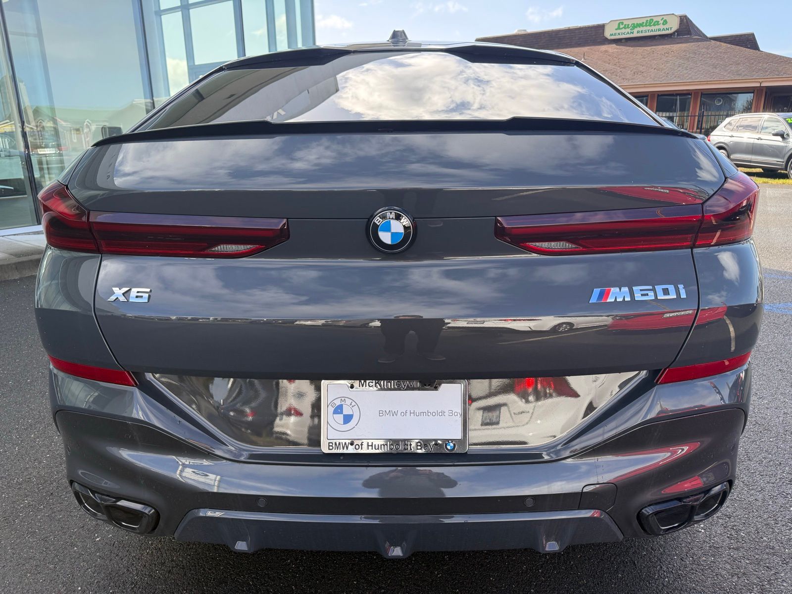 View vehicle photo 6