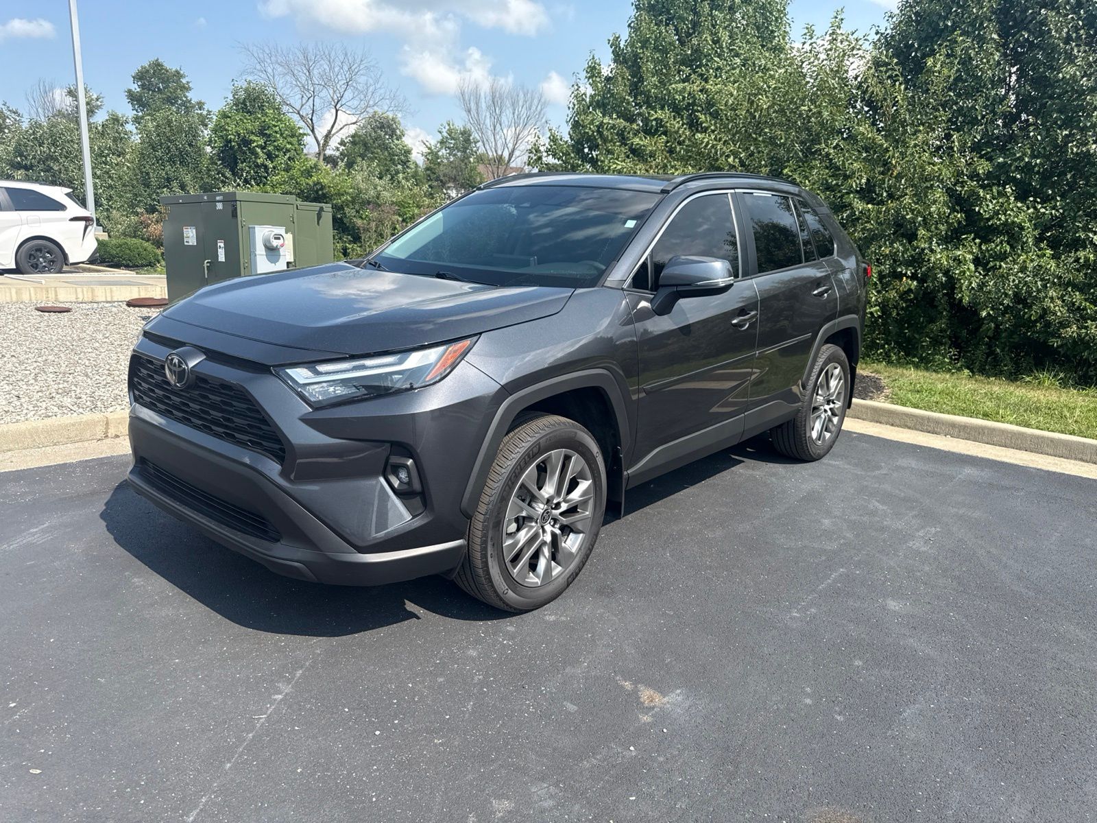 2023 Toyota RAV4 XLE Premium