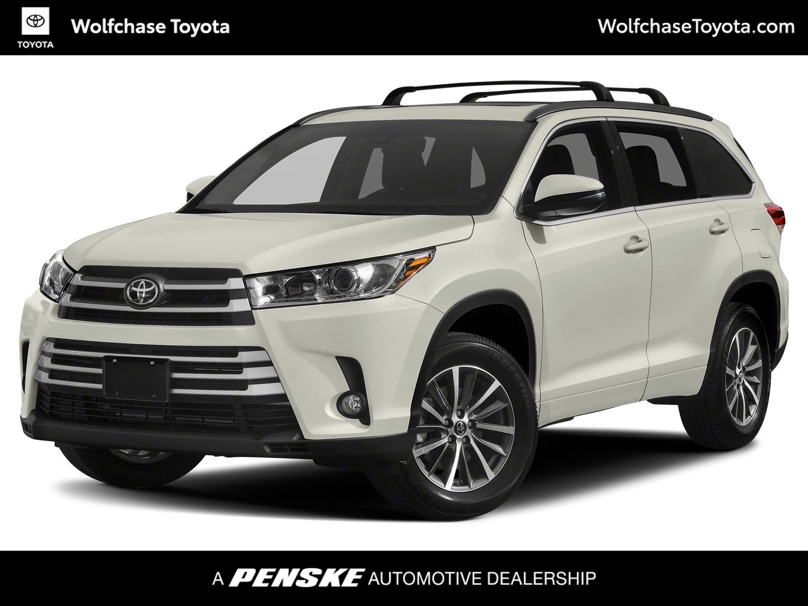 2019 Toyota Highlander XLE Hero Image