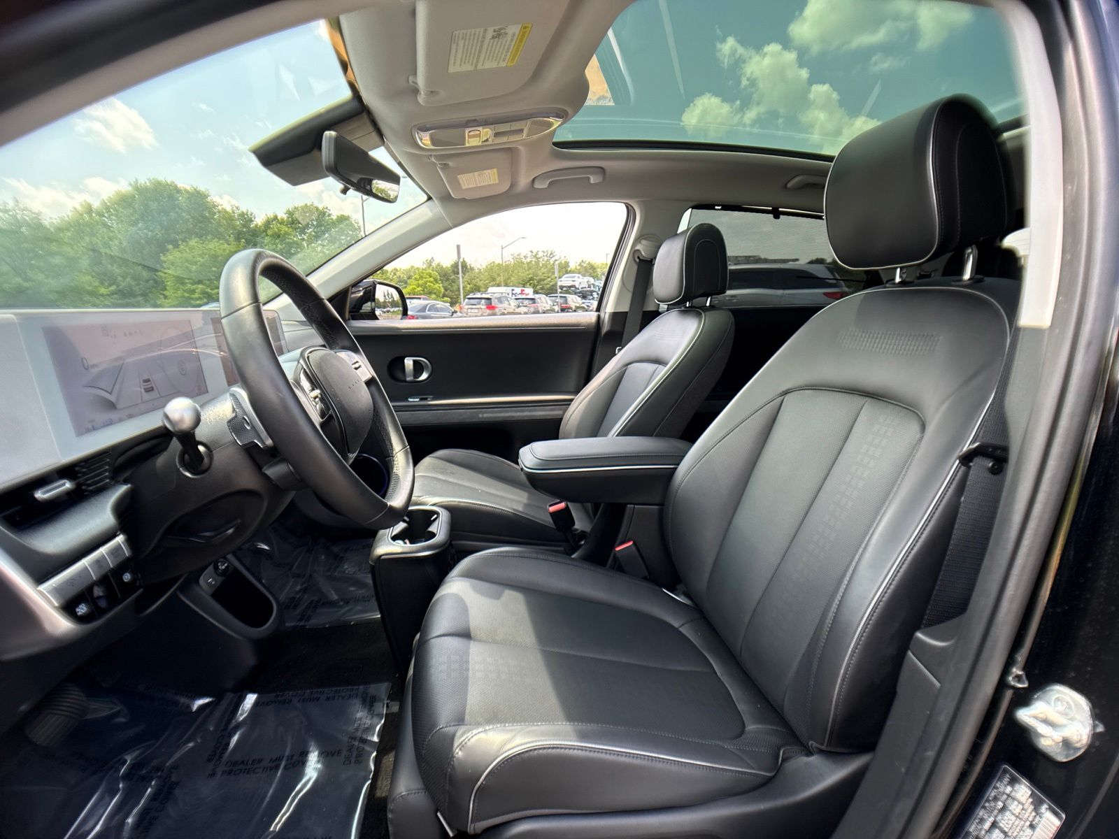 Used 2024 Black Hyundai Limited image 10