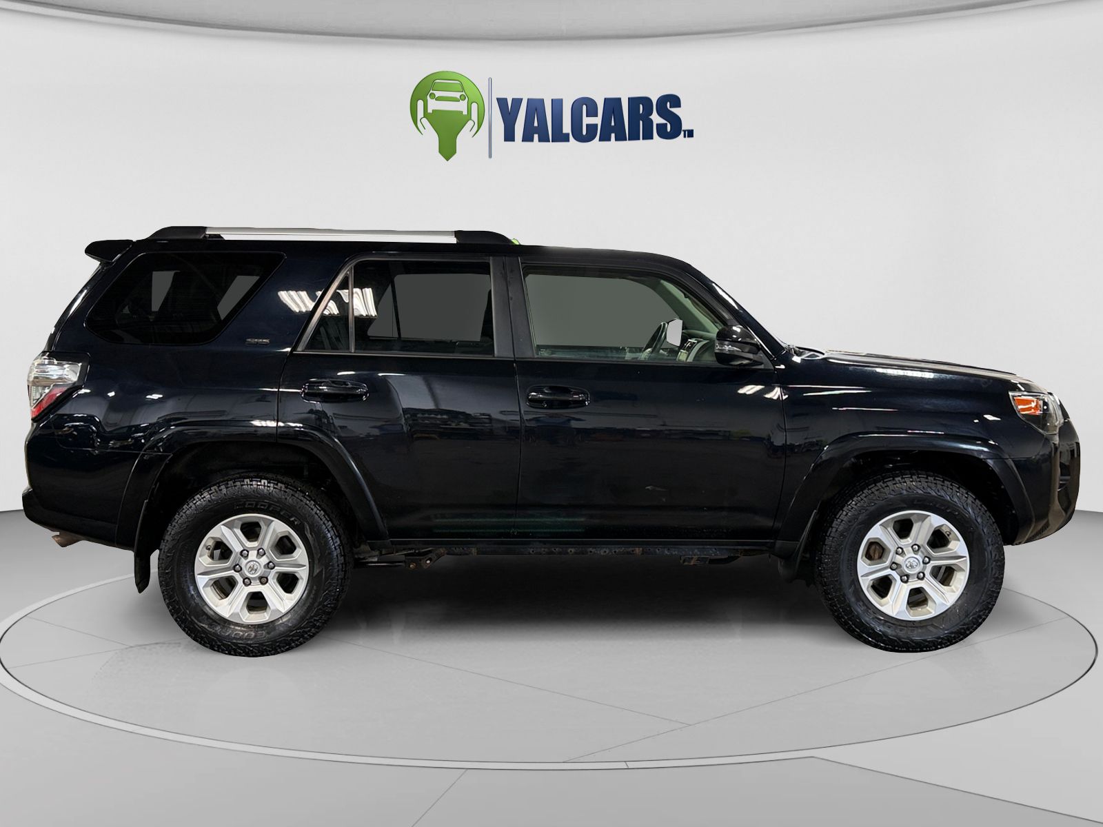 View vehicle photo 6