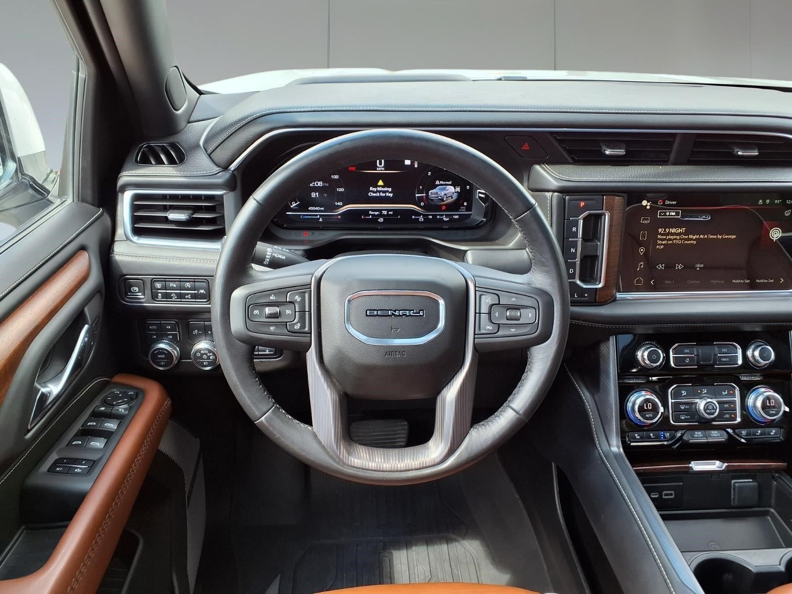 2023 GMC Yukon Denali Ultimate White at DeMontrond Auto Country