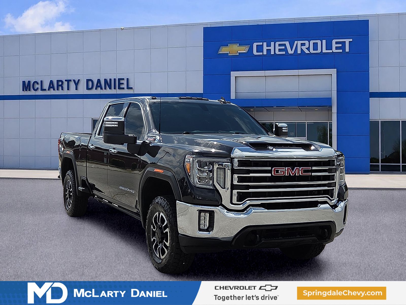 Carbon Black Metallic 2020 GMC Sierra 2500HD SLT Crew Cab 4WD Pickup Truck Four-Wheel Drive Automatic