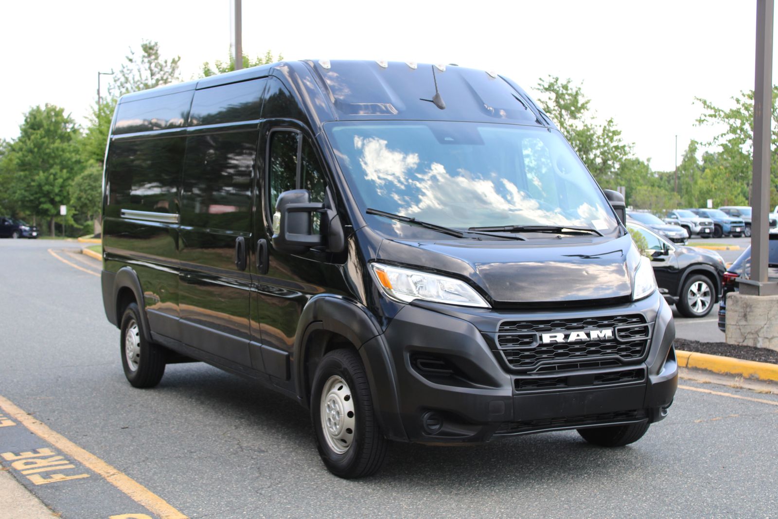 Black Clearcoat 2023 RAM ProMaster Van Front-Wheel Drive 9-Speed Automatic