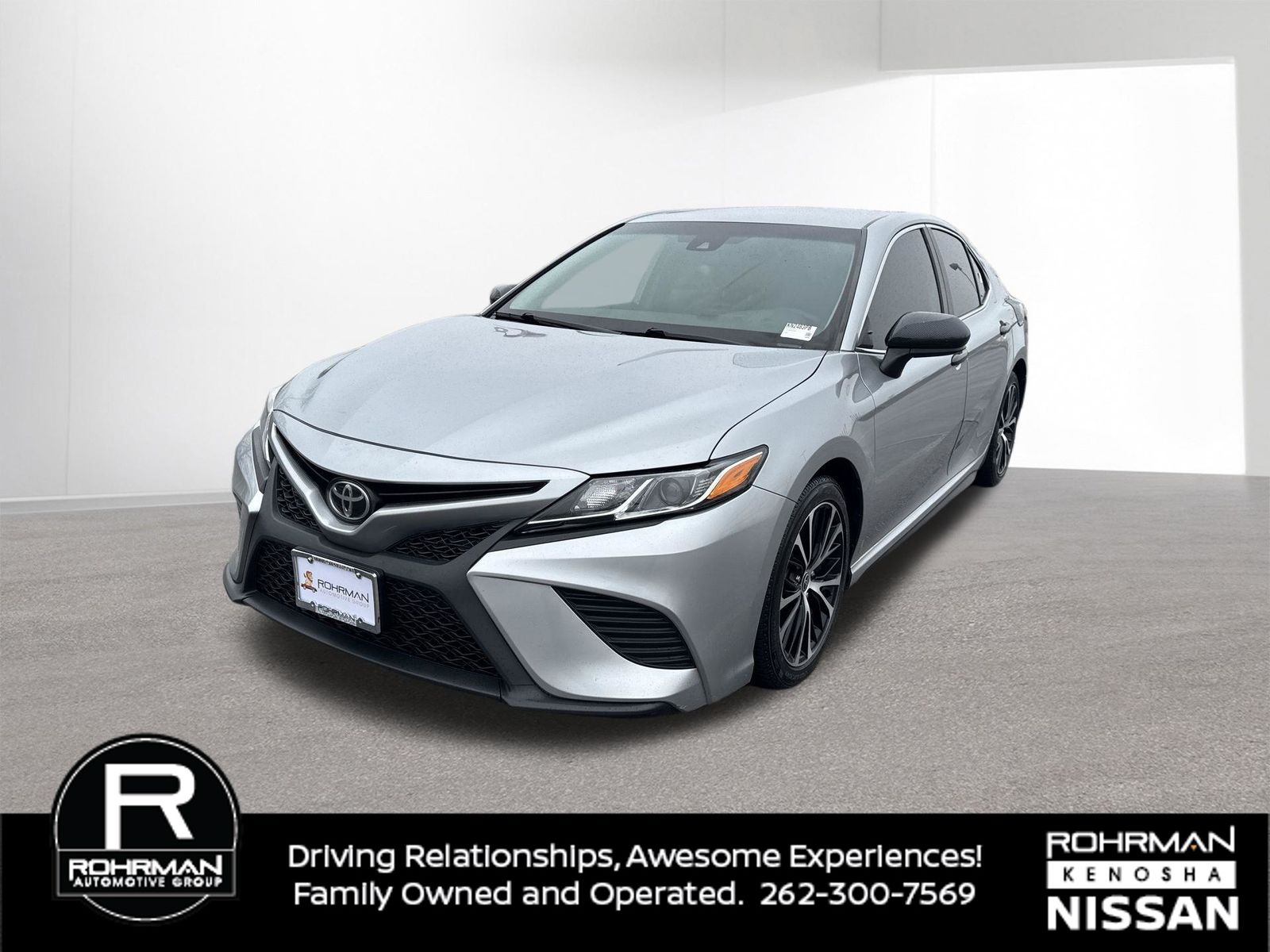 View vehicle photo 2