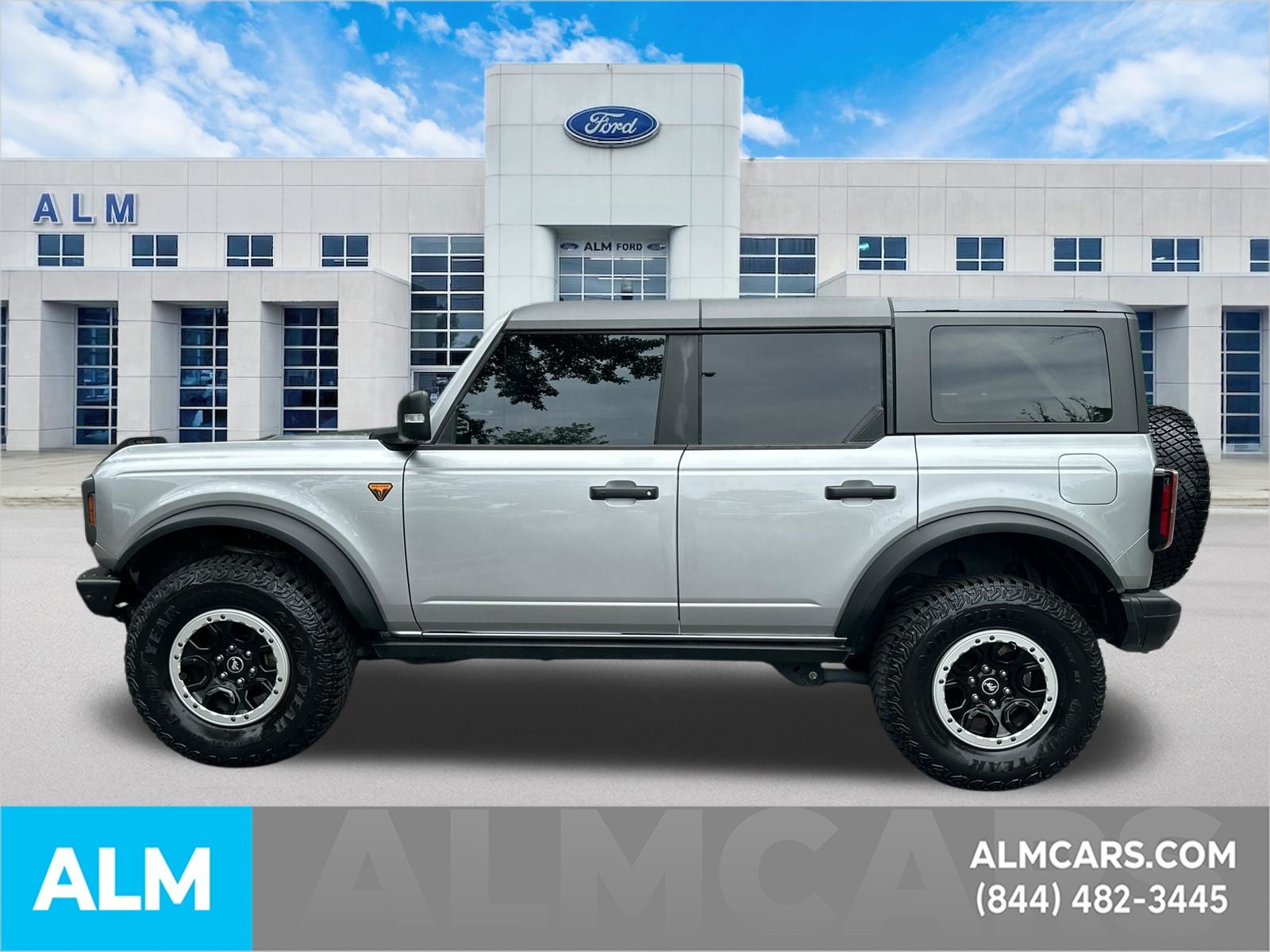 Used 2021 Silver Ford Badlands image 9