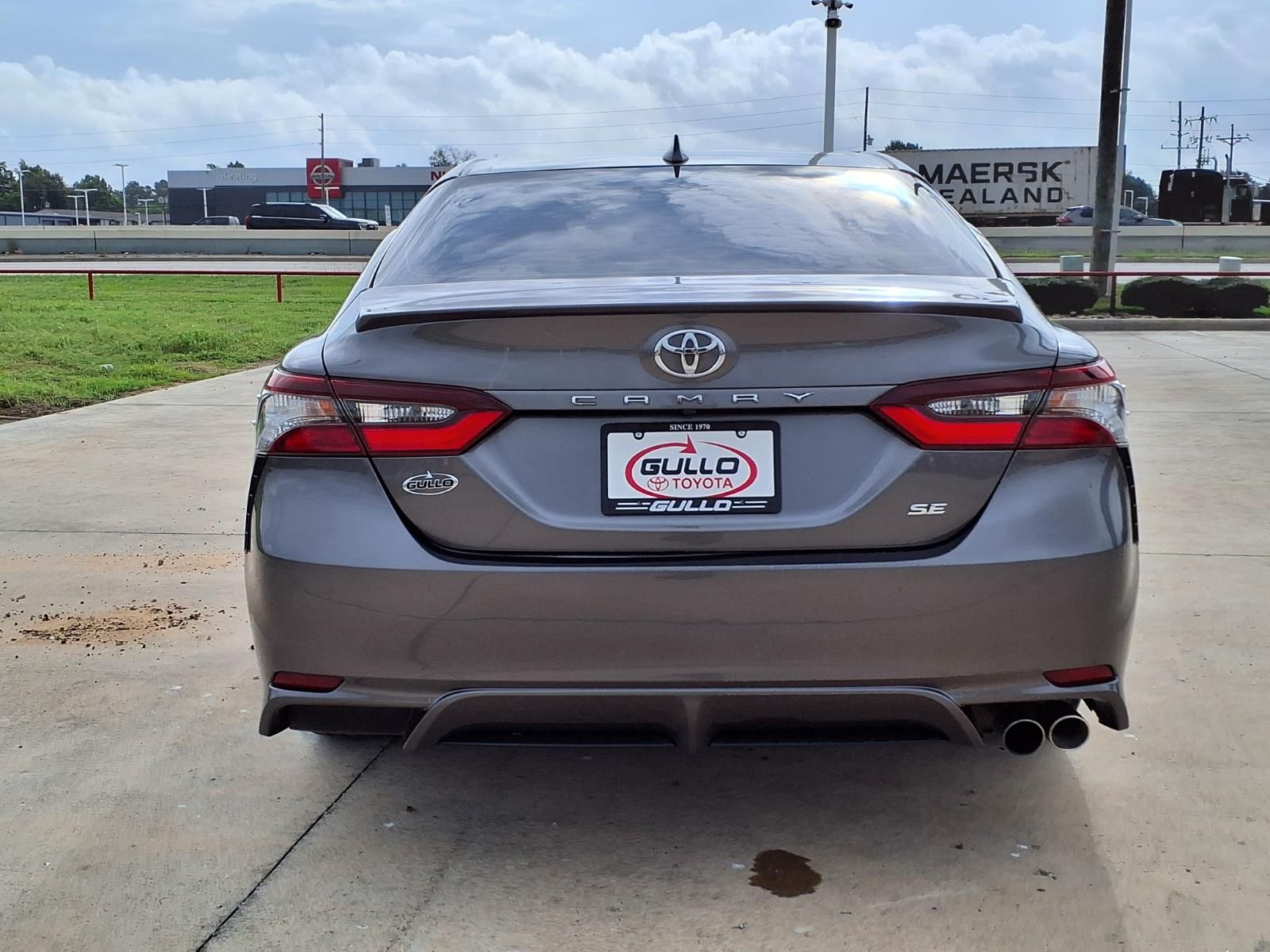 2021 Toyota Camry SE Gray at Autostrade