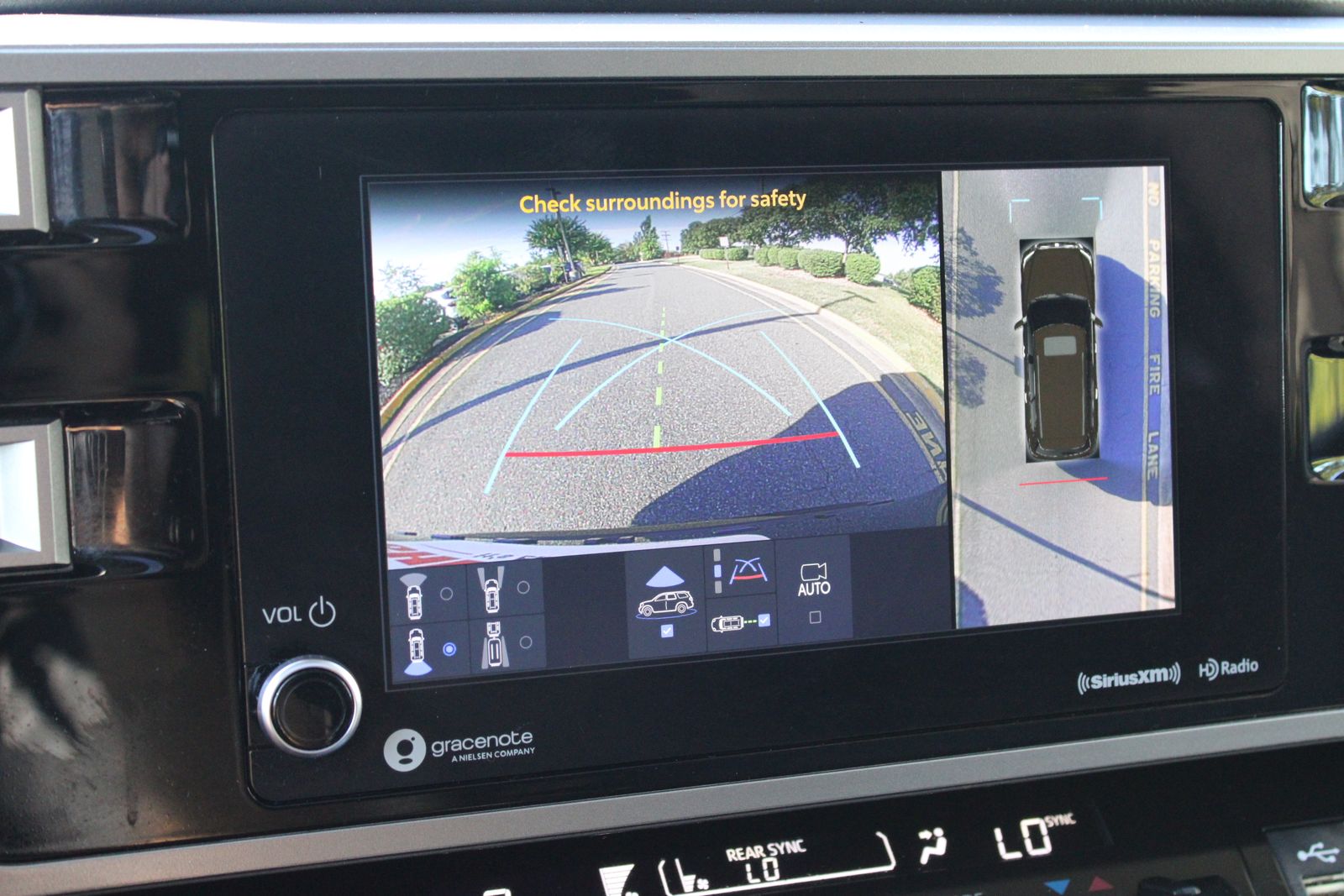 Used 2023  Toyota SR5 image 18