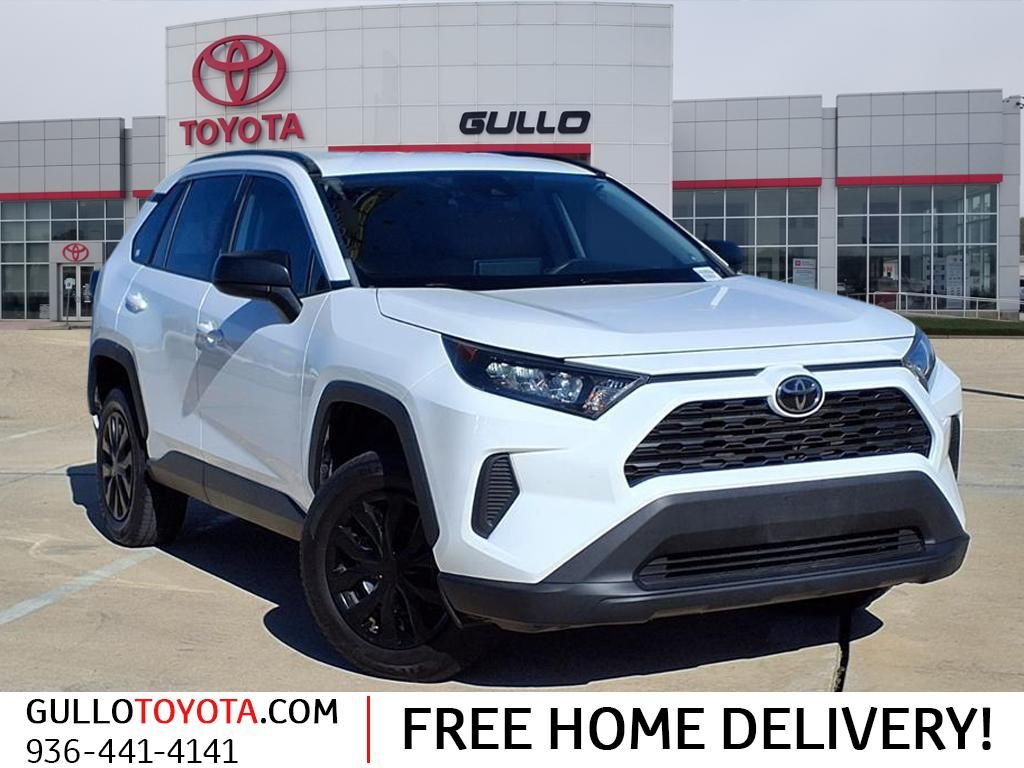 2019 Toyota RAV4 LE White at Emmons Autoplex