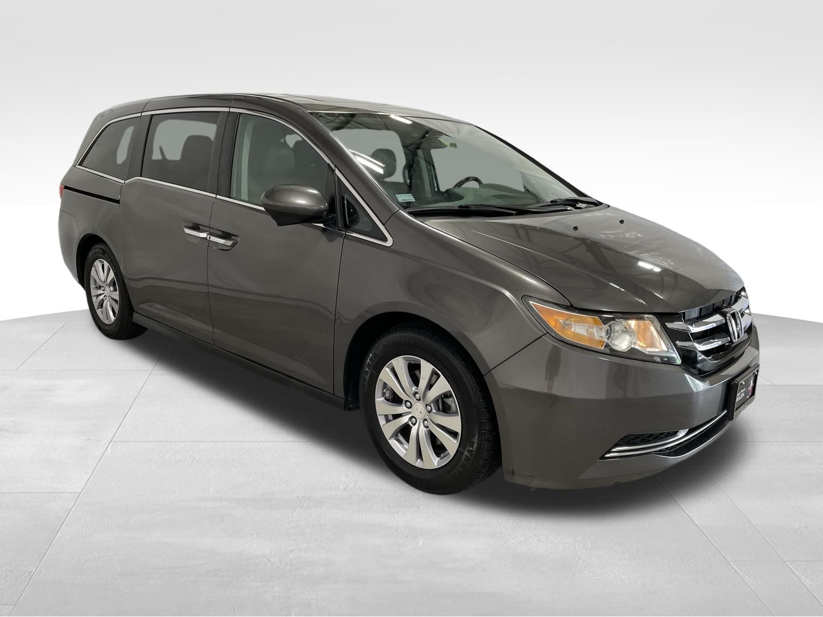 Used Car 2017 Honda Odyssey  Sports Van Ex-l Front Wheel Drive For Sale Under $12,000 In Austin, Texas