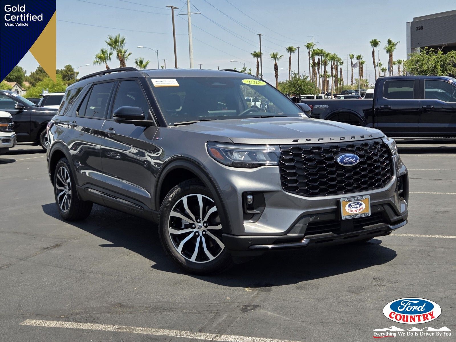 2025 Ford Explorer ST-Line