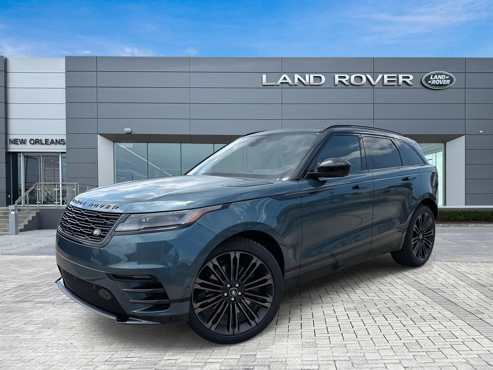 Green 2026 Land Rover Range Rover Velar P250 Dynamic SE AWD SUV / Crossover All-Wheel Drive 8-Speed Automatic