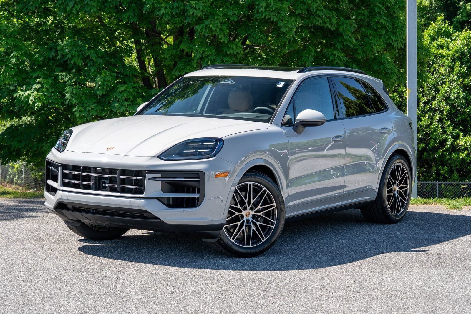 Chalk 2026 Porsche Cayenne SUV / Crossover All-Wheel Drive 8-Speed Automatic