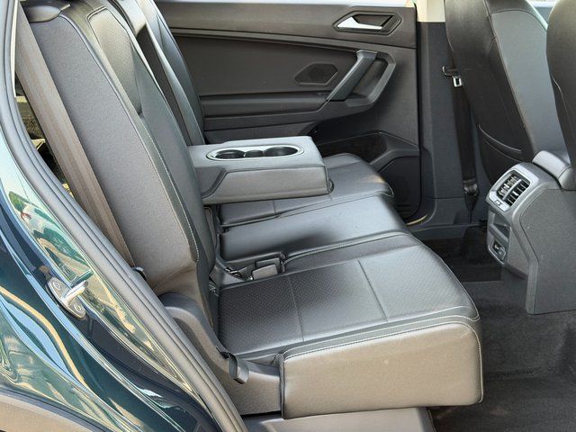 Used 2019 Green Volkswagen 2.0T SE image 32