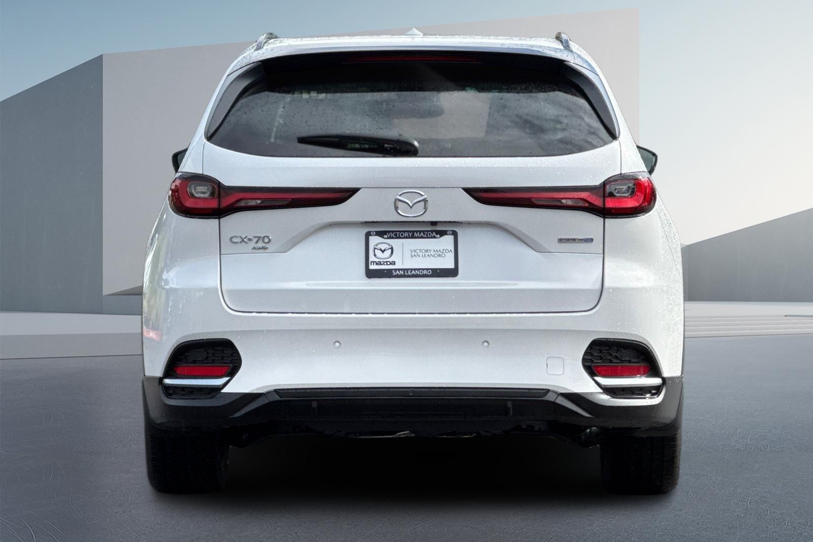 Used 2025 White Mazda Premium image 4