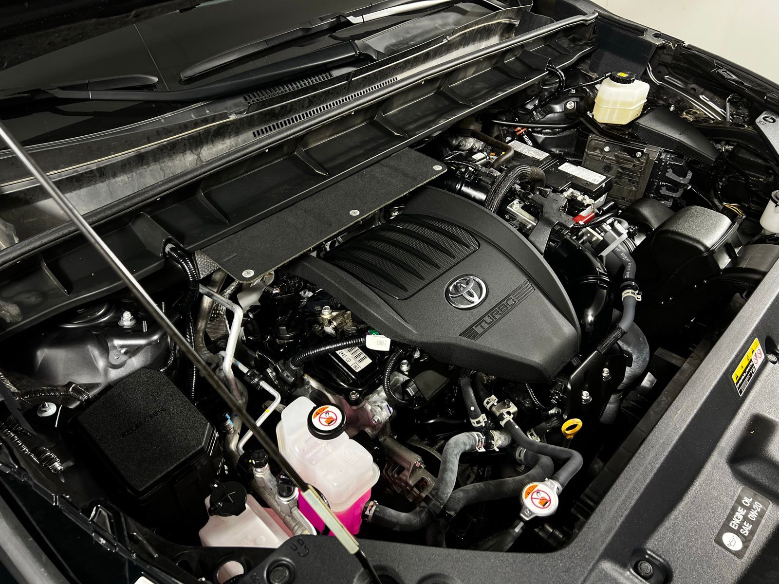 Thumbnail: 2024 Toyota Highlander - 10