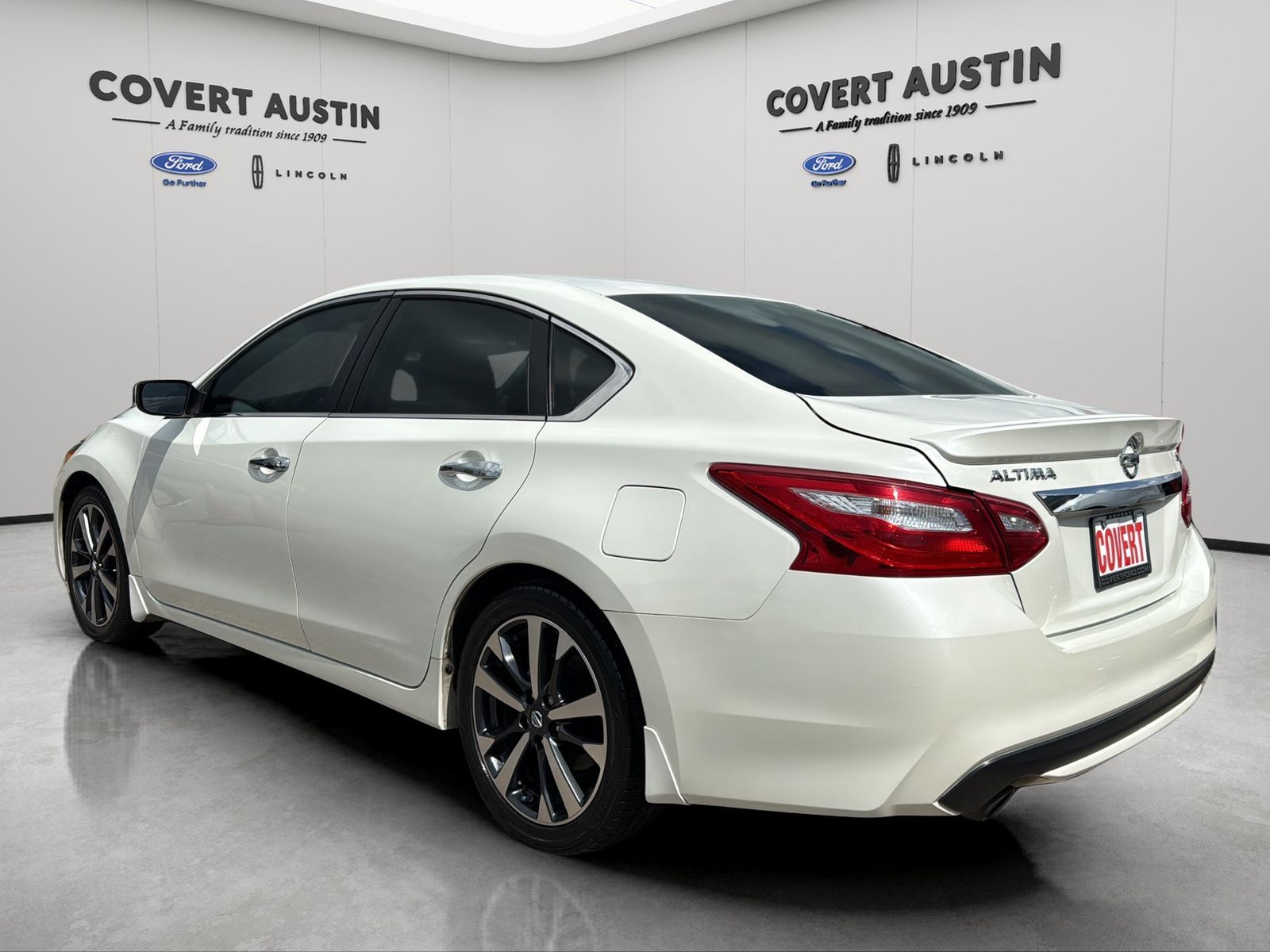 Used Car 2016 Nissan Altima  2.5 Sr For Sale Under $12,000 In Austin, Texas