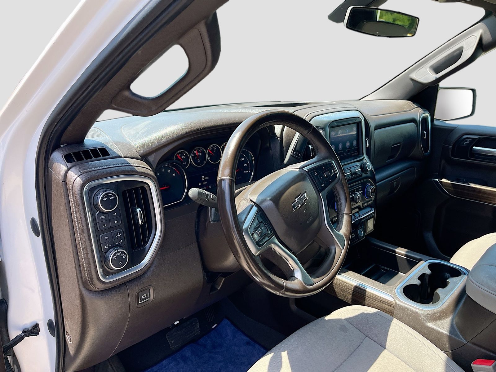 Used 2021 Beige Chevrolet LT Trail Boss image 9