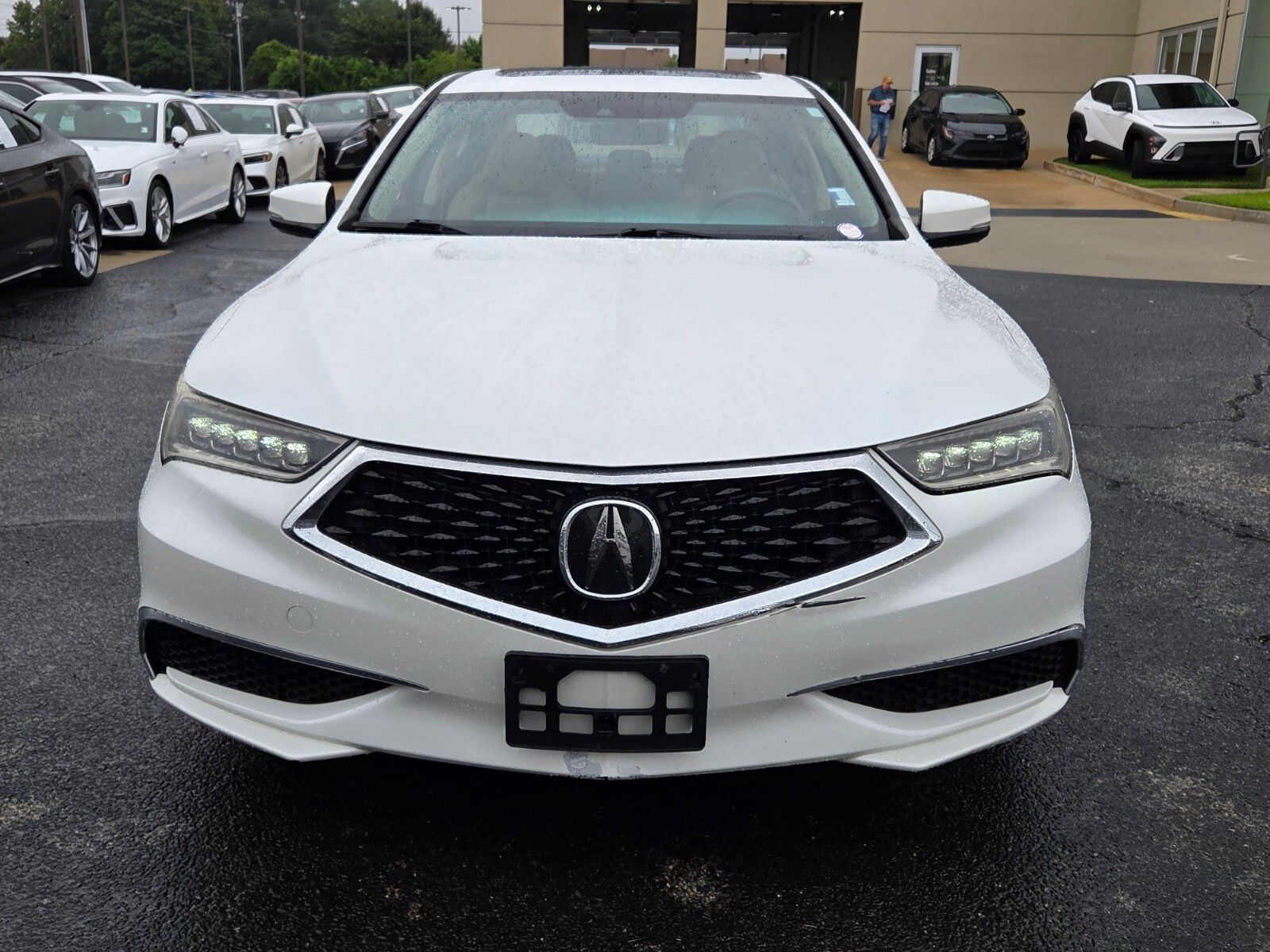Used 2019 White Acura 2.4L image 2