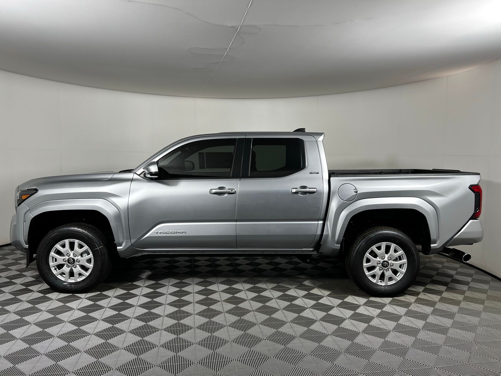 Thumbnail: 2025 Toyota Tacoma - 8