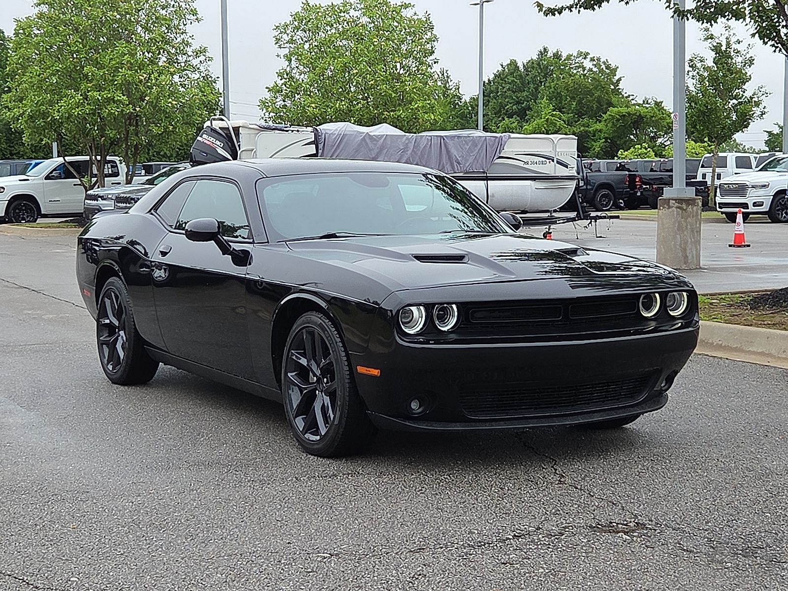 2022 Dodge Challenger SXT RWD