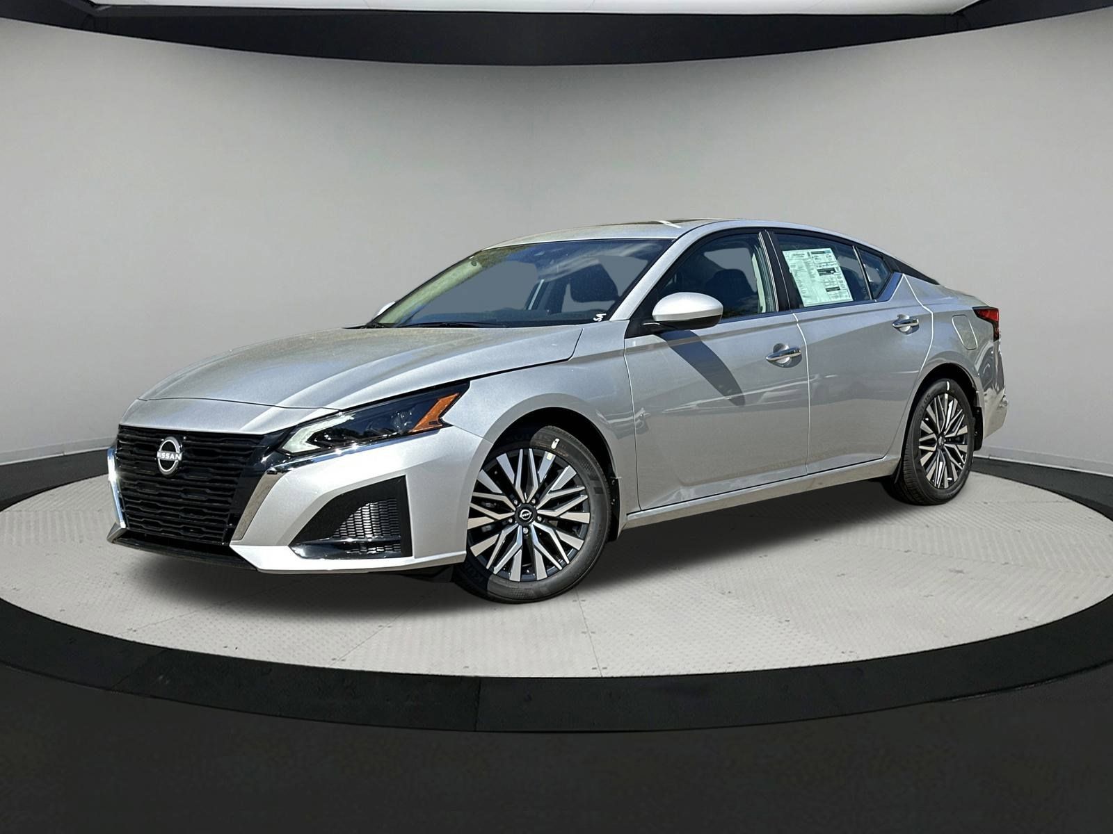 2025 Nissan Altima SV's photo