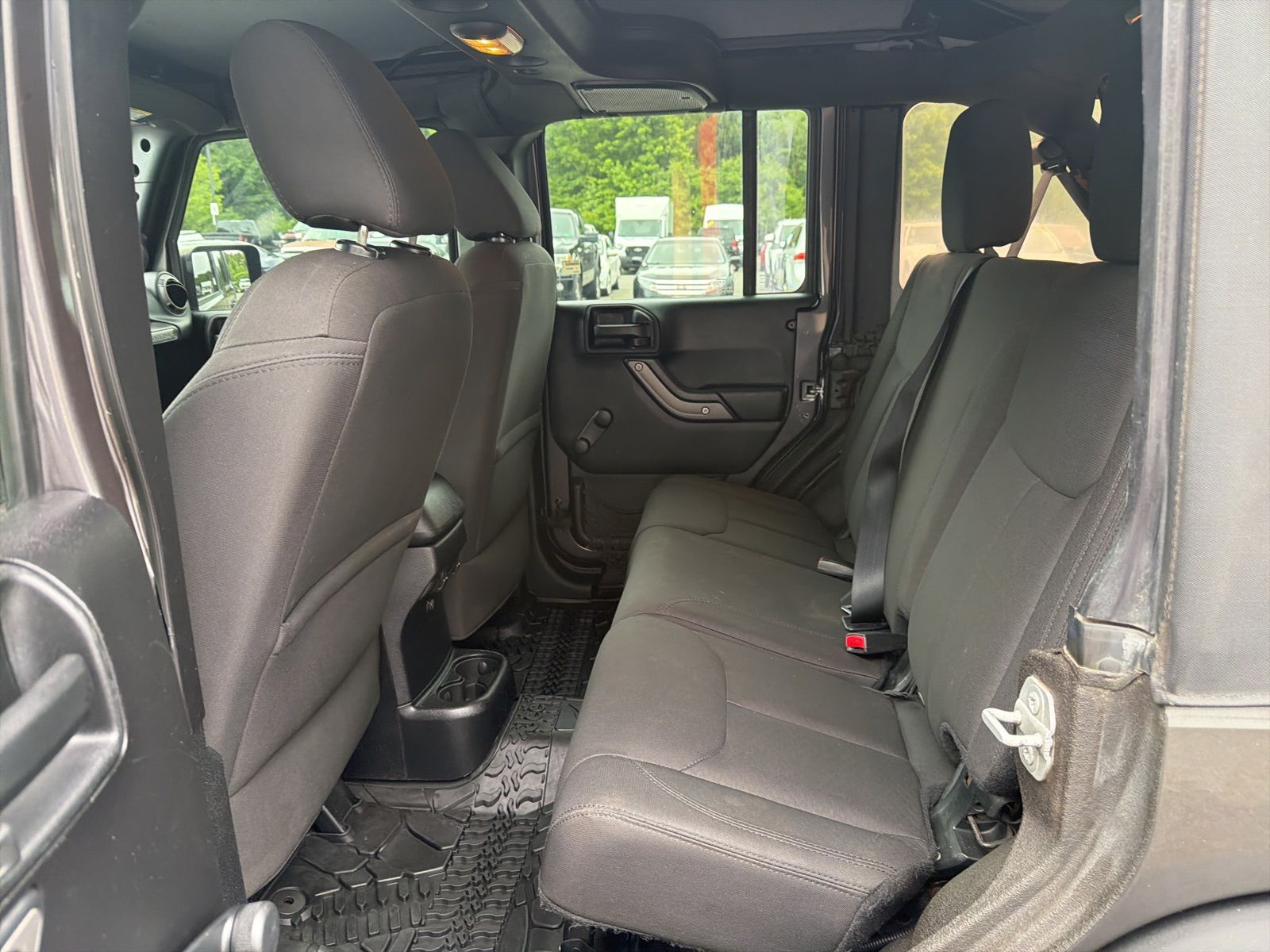 Used 2016 Crystal Metallic Jeep Unlimited Sport image 6