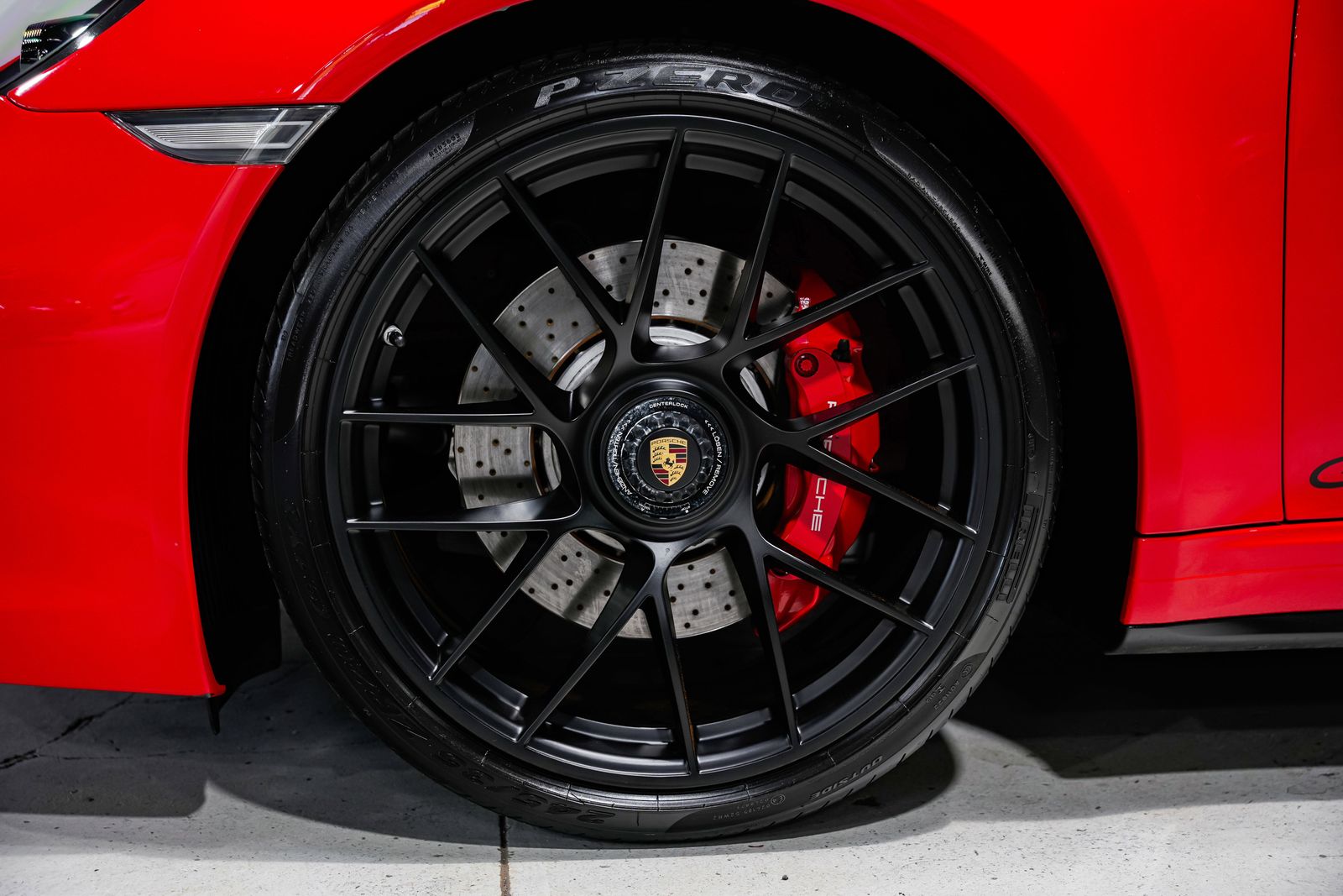 2017 Porsche 911 Targa 4 GTS — photo 45