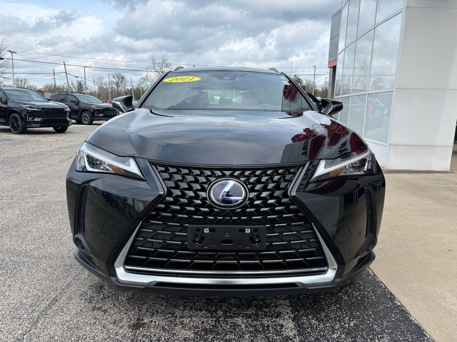 View vehicle photo 2