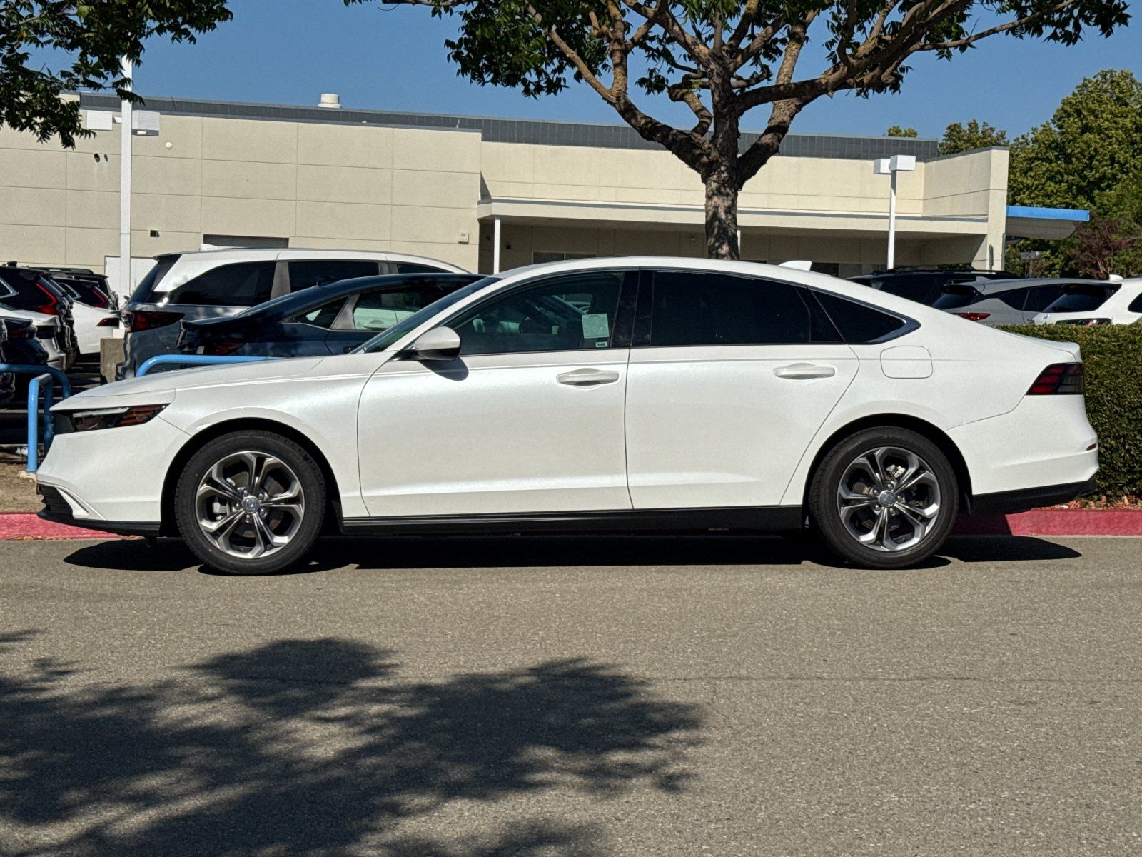 2024 Honda Accord EX — full photo 3 of 27